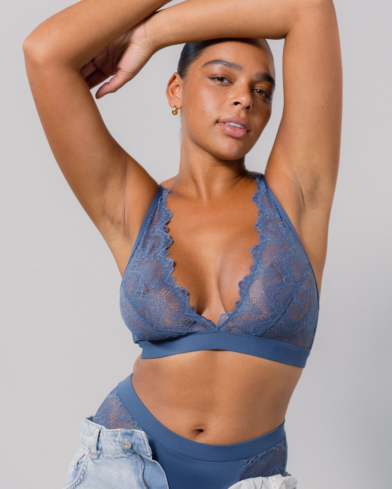 The Floral Lace Busty Bralette: Night Sky