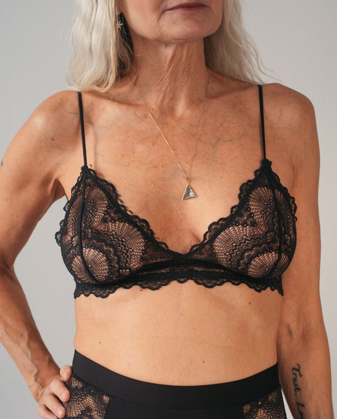 Lace Trim Black Non Padded Bralette By Estonished, EST-NG-142