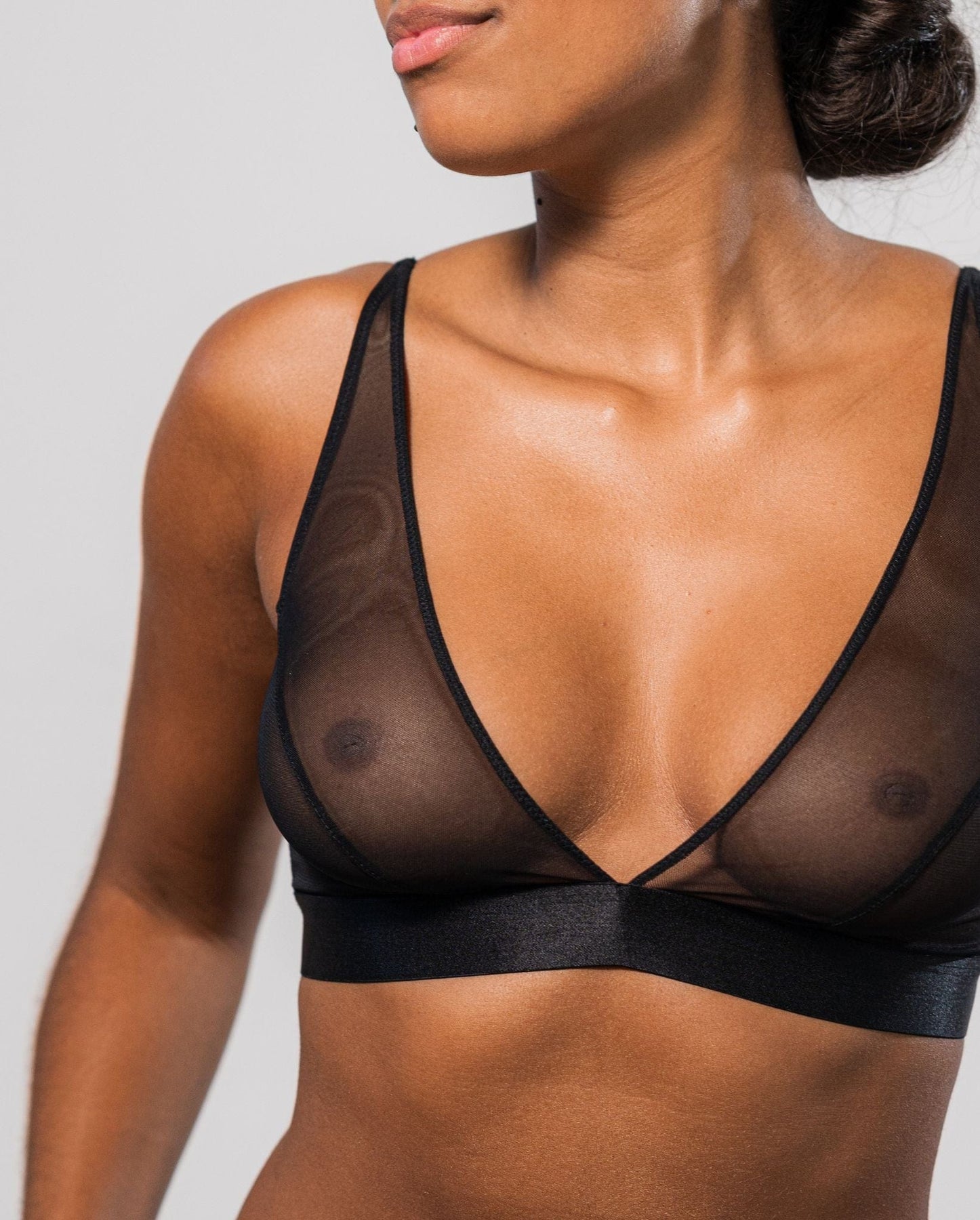 Nearly Nude Womens The Sheer Mesh Plunge Bra - Nepal